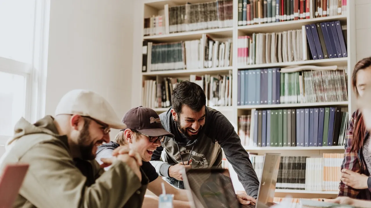 Jeunes leaders et bénévoles mobilisés sur les projets d'avenir de CASA DE ESPANA